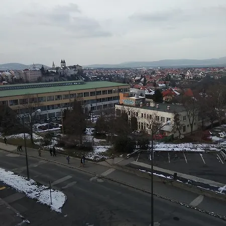 Center * Веспрем